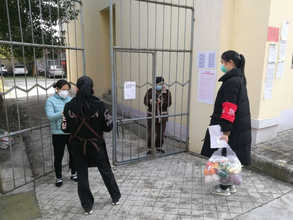 艾婧.jpg