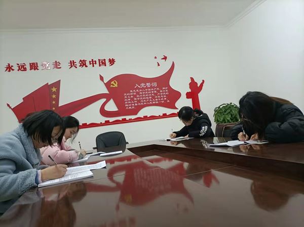 配图3以青春之我，创青春之当法.JPG