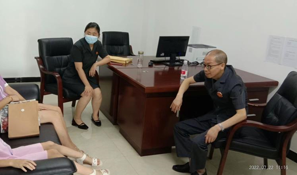 配图暖心调处涉未成年家事纠纷,关怀爱护青少年成长_副本.jpg 配图暖心调处涉未成年家事纠纷,关怀爱护青少年成长_副本.jpg