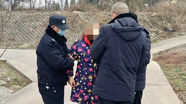 配图拘传5人，执行到位80余万元！当阳法院开启新年第一轮集中执行活动-第三部分_副本.jpg